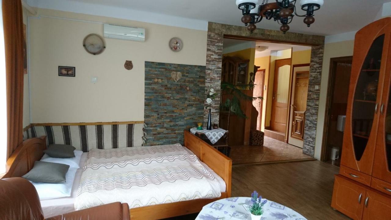 Rita Apartman Gyenesdiás Exterior photo